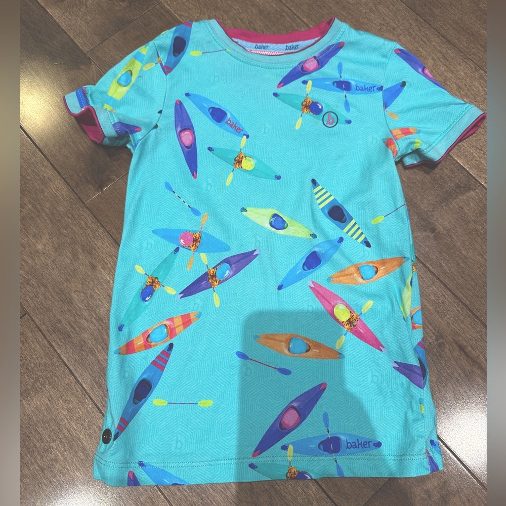🌸LIKE TO GET 30% OFF🌸  TED BAKER • Colorful Kayak Print Tshirt